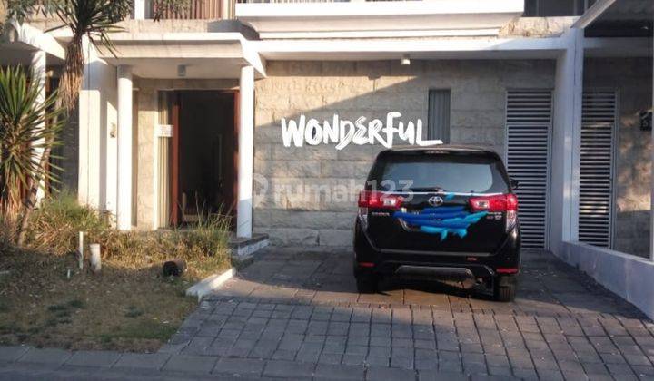 A semi furnished house at Greenhill, North Citraland Sby