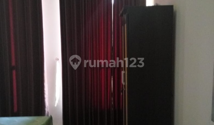 A semi furnished house at Greenhill, North Citraland Sby