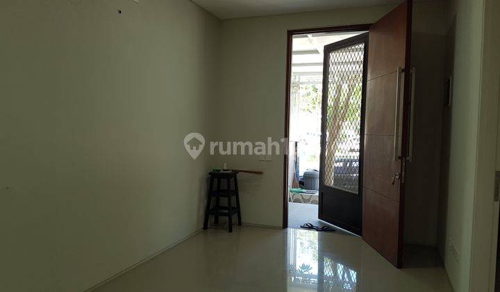 Rumah 2lt di Northwest Park, Citraland Utara, Surabaya