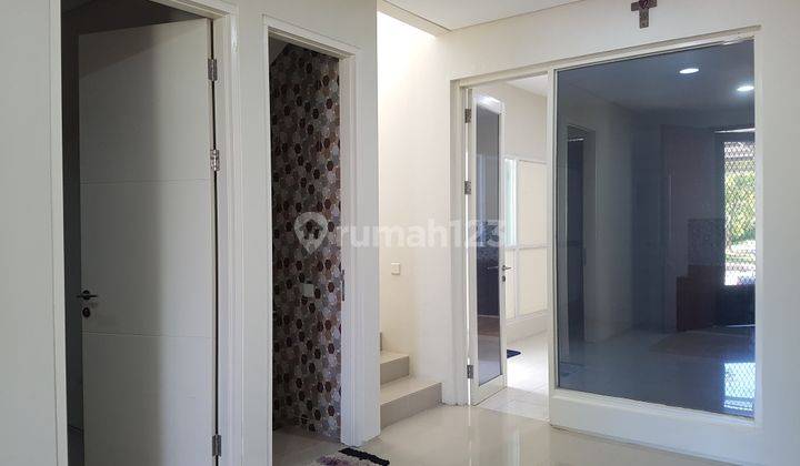 Rumah 2lt di Northwest Park, Citraland Utara, Surabaya