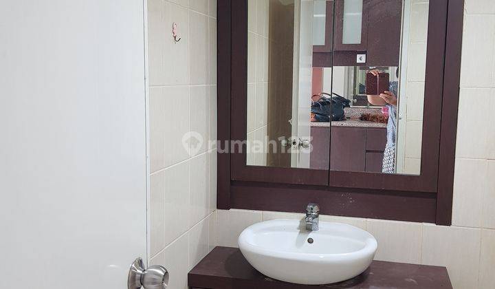 UC Apartment Sby, Fully Furnished, type Studio