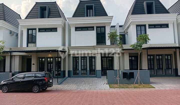 White House Dian Istana Rumah Baru Ekslusif