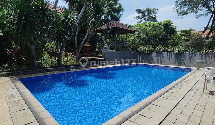 Rumah Mewah Ada Kolam Renang Turun Harga 2