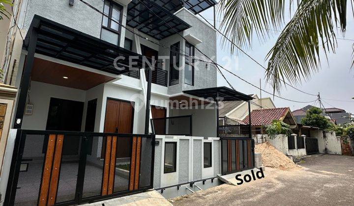 Rumah Baru 3 Lt Lokasi Fantastis Di Komplek Selangkah Rawamangun. 1