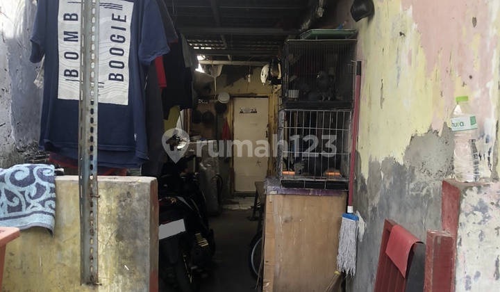 For Sale Old House Land Area Included in Rawamangun Area, East Jakarta 2