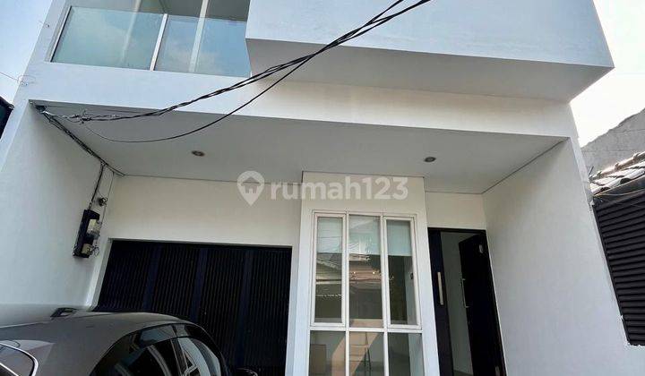 Rumah Minimalis Keren Lokasi Strategis Dekat Pondok Indah Mall Harga Bagus Di Jakarta Selatan 1