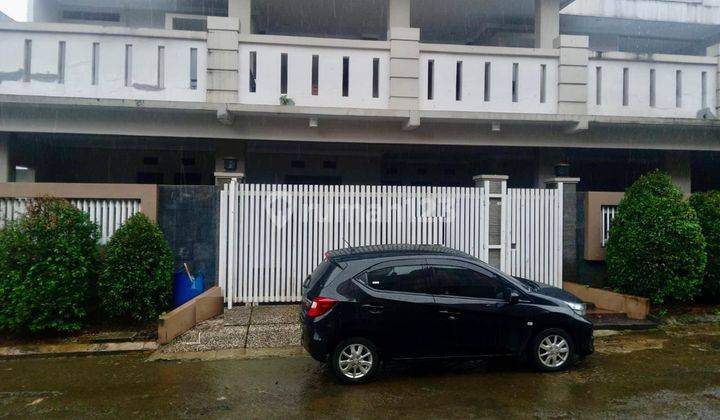 Rumah luas, 2 lantai, siap huni, kemanan 24 jam di Bogor 1