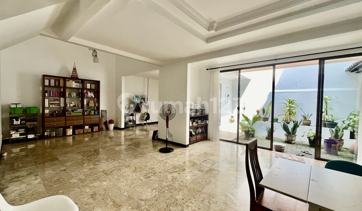 Nice House Strategic Location Good Price in Sector 7 Bintaro Jaya