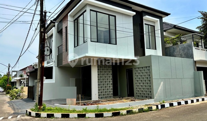 Rumah Brand New Cantik Lokasi Strategis di Bintaro Sektor 9