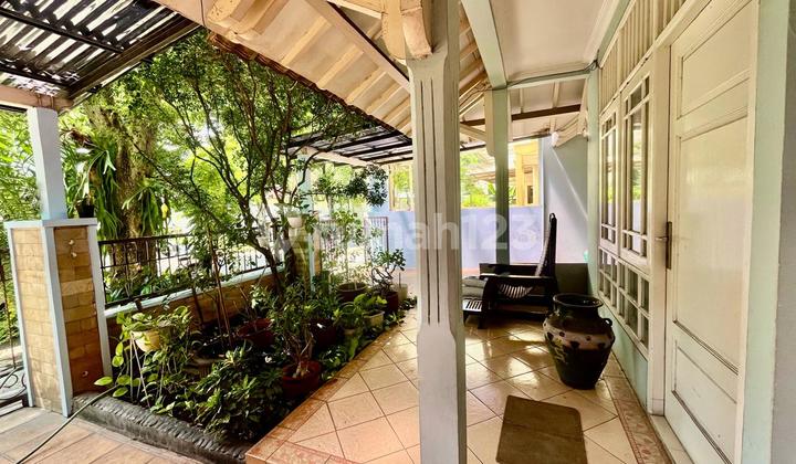 Two-Story House at an Affordable Price in a Strategic Location in Bintaro Sector 3