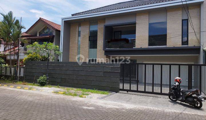 Rumah Lux Baru di Batununggal Minimalis Modern 1