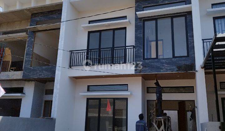 Rumah 2 Lantai di Pusat Kota Bandung 1