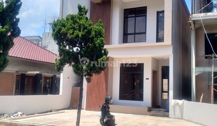 Rumah Baru di Komplek Singasana Pradana, Darmaloka 1