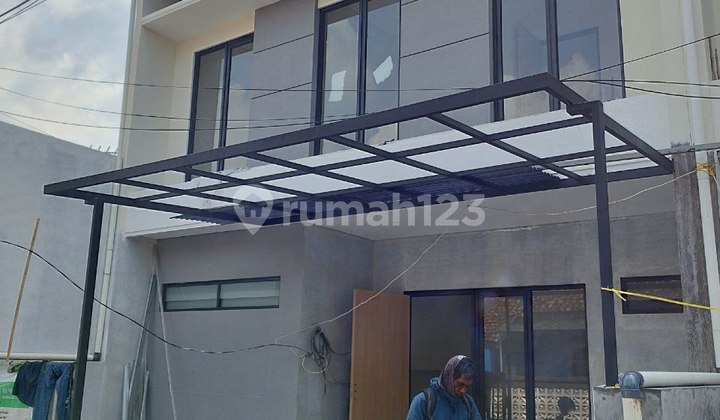 Rumah Baru 2 Lantai di Arcamanik, AH Nasution Rumah Baru 2 Lantai di Arcamanik, AH Nasution