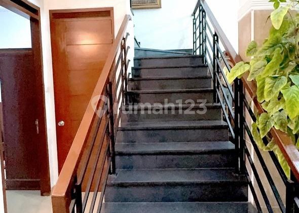 Dijual Rumah Bagus Siap Huni di Komplek Batununggal Indah 2