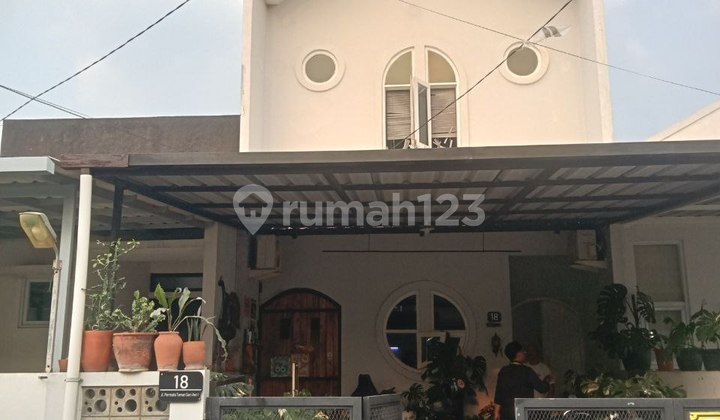 Rumah cantik 2 Lantai di Cisaranten 750 Jutaan