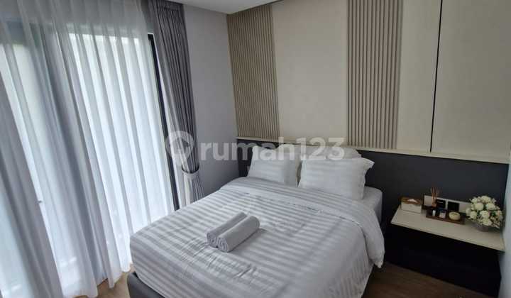 Rumah Villa di Dago Village dengan Kolam Renang 2