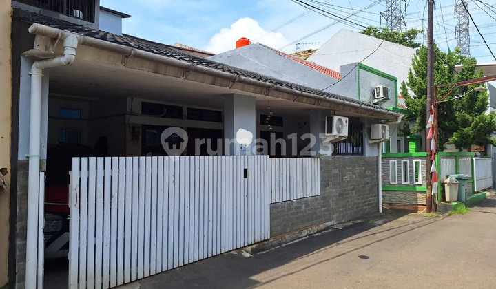 Rumah Dijual Dalam Cluster di Gandul. Area Tenang. Rumah Dijual Dalam Cluster di Gandul. Area Tenang.