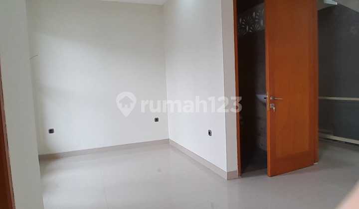 Rumah Dalam Cluster Dijual di Cireundeu. 2