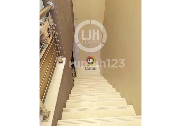 For Sale or Rent Commercial Space in Badak, Semarang. Rental Price 70 Million per Year. 2