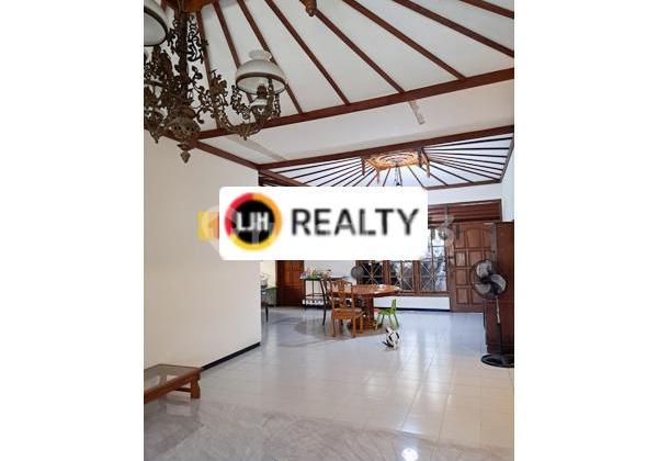 House in Kendeng Barat, Gajahmungkur, Semarang 1