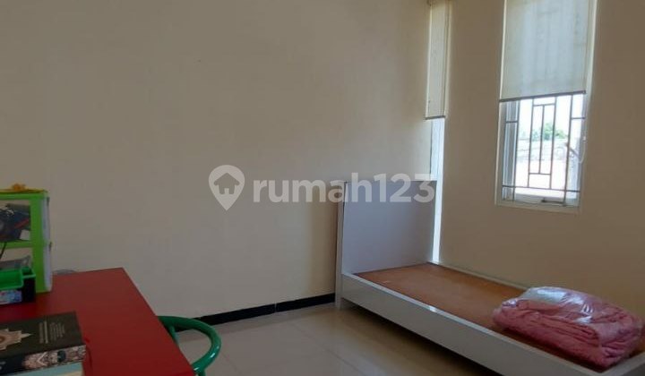 Regency One Rungkut House, Semi Furnished 2