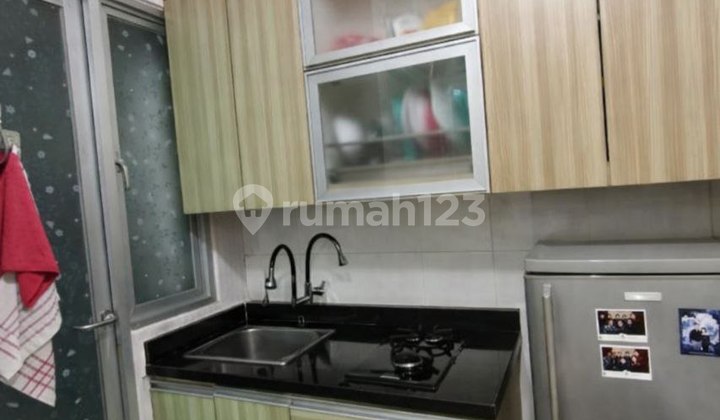 Studio Apartment Tower Yale Educity 16th Floor Pool View Furnished 2