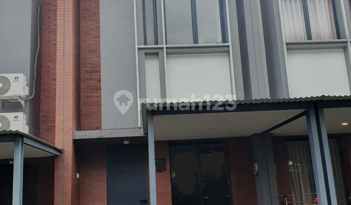 Dijual Rugi Rumah Cantik Siap Huni Freja House BSD Dijual Rugi Rumah Cantik Siap Huni Freja House BSD