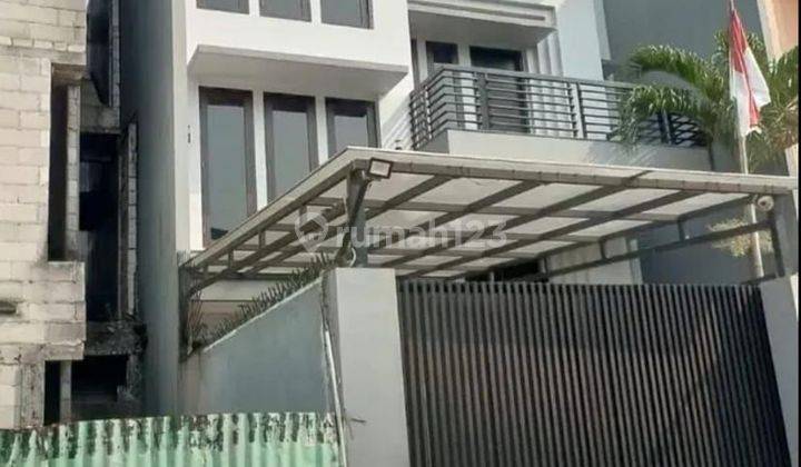 Dijual Rumah di Intercorn Kebon Jeruk Jakarta Barat  1