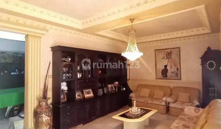 Dijual Rumah di Jl peninggaran timur 2 Kebayoran Lama Jakarta Selatan 2 Lantai 2