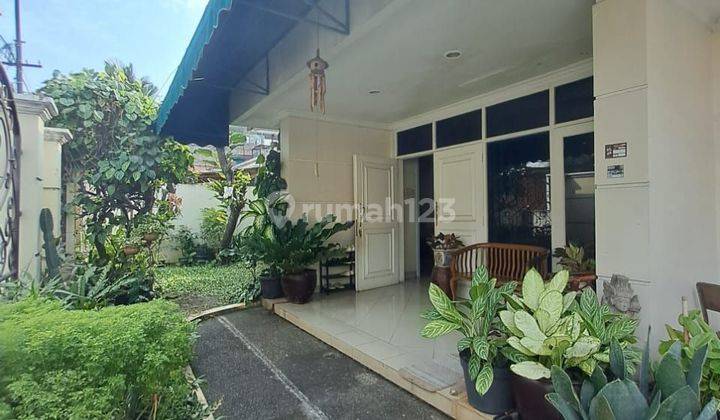 Dijual Rumah di Kebayoran Baru Jakarta Selatan  1