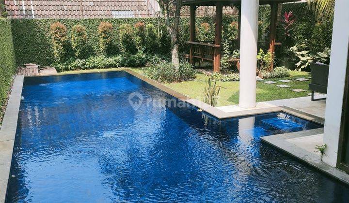 Dijual Rumah di Kemang Jakarta Selatan 2 Lantai 2