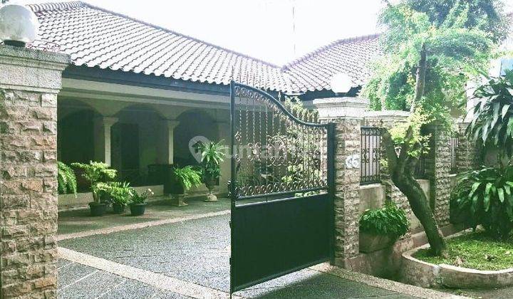 Dijual Rumah di Kemang Jakarta Selatan SHM 1