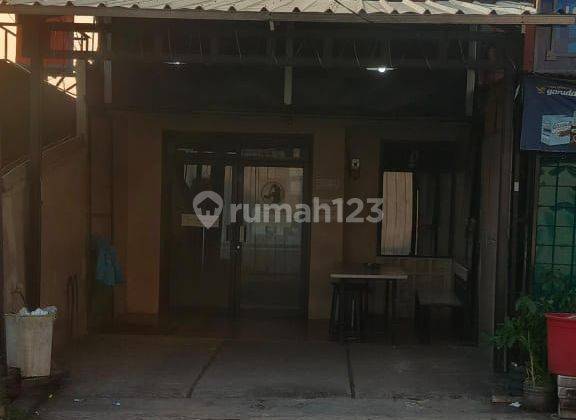 Rumah Ruang Usaha Saat Ini Masih Tersewa bulanan Oleh Kedai Kopi di Jalan Bendi Raya Veteran Bintaro 1