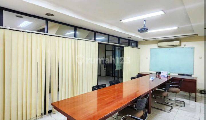 Dijual Ruko 2 dua Lantai di Plaza Pondok Indah , Jl Taman Duta Pondok Indah jaksel 2