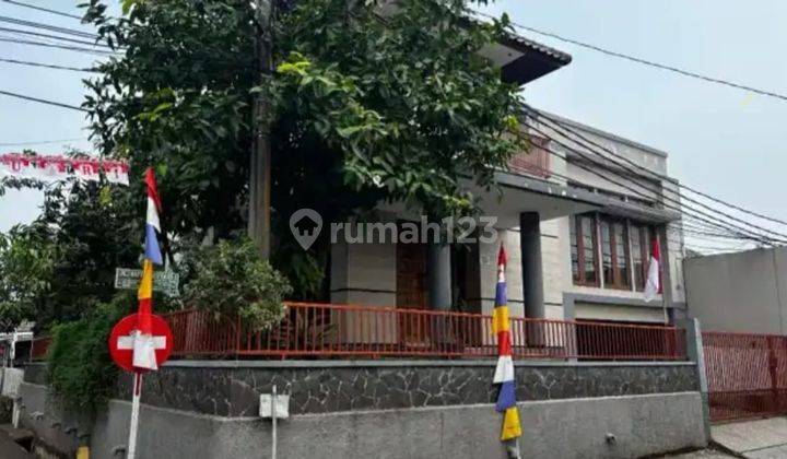 Rumah Hoek 3 Lantai Pondok Hijau Ciputat Tangerang Selatan 2