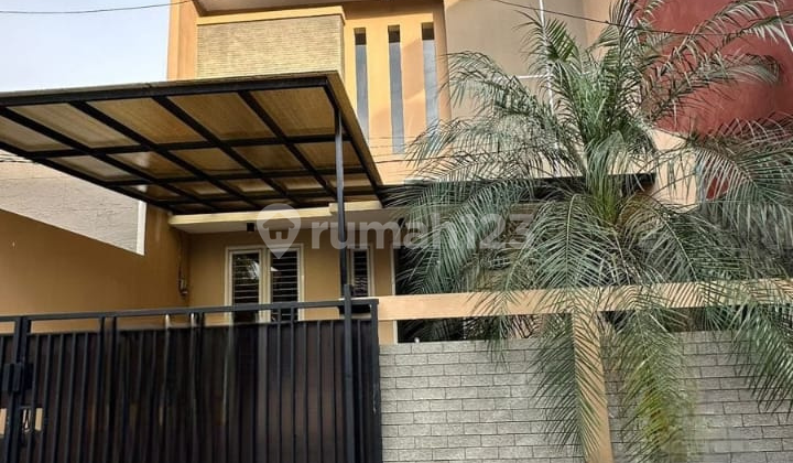 For Sale Cheap House Still Negotiable in Palem Puri Bintaro Jaya Strategic Location Near Modern Market, Train Station, Bintaro Grand Mosque, Fresh Market, Premier Bintaro Hospital, and Toll Gate. For Sale Cheap House Still Negotiable in Palem Puri Bintaro Jaya Strategic Location Near Modern Market, Train Station, Bintaro Grand Mosque, Fresh Market, Premier Bintaro Hospital, and Toll Gate.