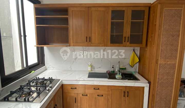 Disewakan Full Furnish Murah Rumah Dua Lantai di Graha Bintaro Dekat Tol, Sekolah, dan Mal 2