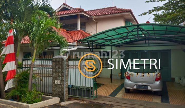 Rumah siap huni dalam Komplek ada halaman belakang terbuka di Legoso Permai - Pisangan Ciputat 1