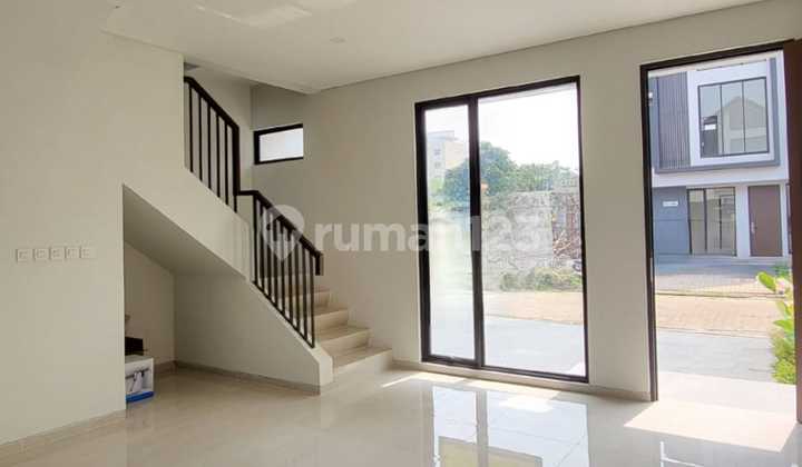 Ready-to-Occupy House, Strategic Location, Scenic Environment, Safe and Comfortable, Close to Fresh Market, Premier Bintaro Hospital, Global Jaya School, British International School, and Toll Gate Access 2