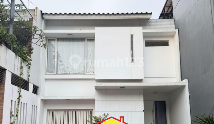 Rumah Cantik Desain Minimalis Lingkungan Asri Turun Harga di Kebayoran Bintaro (Im)