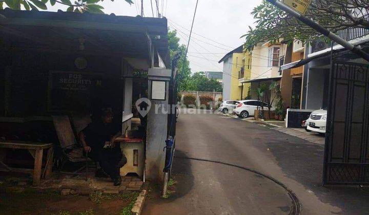 Dijual Rumah di Dalam Perumahan Nempel Villa Cinere Mas 2 Lantai Pisangan Ciputat Timur Tangsel  2