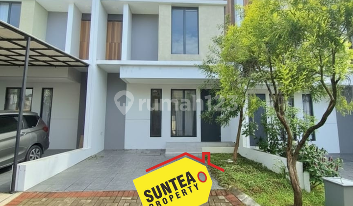 For Sale: 2-Story House in U Town Bintaro Area, Strategic Location, Beautiful Environment, Safe and Comfortable, Close to Pembangunan Jaya Campus, Bintaro Exchange Mall, Jurang Mangu Station, Located in U Town Bintaro Jaya Area.