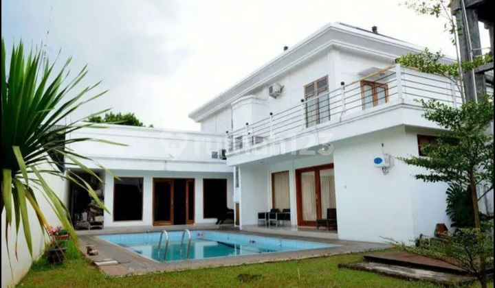 Luxury House For Sale in Cinere Area Depok 2