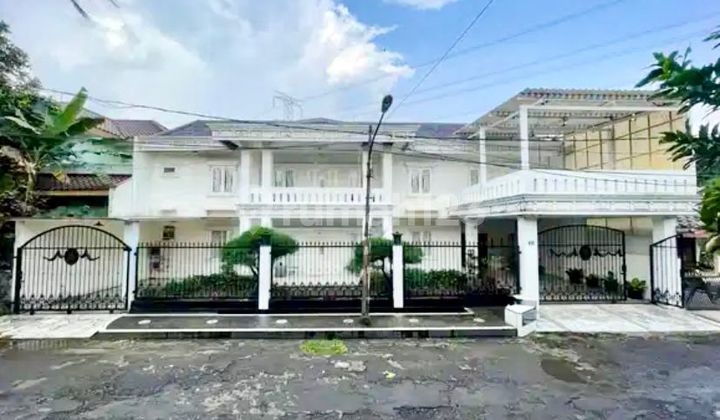 Dijual Rumah Mewah Full Furnish Kolam Renang Area Cinere 