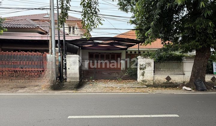Dijual Rumah Tanah Luas Pinggir Jalan Petukangan Utara Jaksel 2