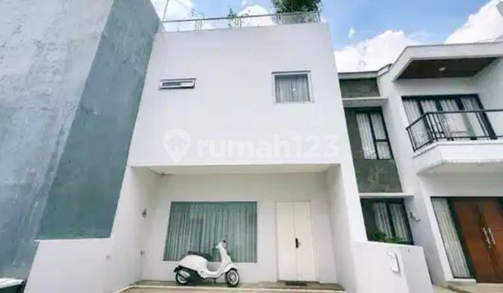 For Sale Japandi Industrial House in Cirendeu, East Ciputat