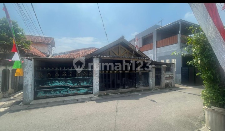 Dijual Murah Rumah Hitung Tanah Pinggir Jalan di Cipayung Ciputat Dijual Murah Rumah Hitung Tanah Pinggir Jalan di Cipayung Ciputat