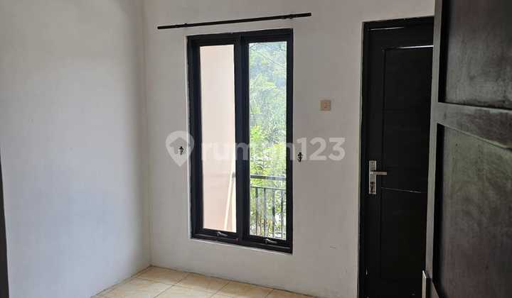 For Sale 2.5 Story Royal Mansion House in Pondok Benda, Pamulang 2