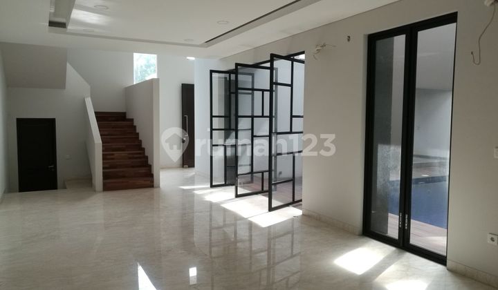Rumah Mewah Unik Brand New di Gading Serpong Tangsel Siap Huni